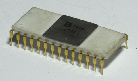 Synertek_6504_7648_package_iso_1000w.jpg